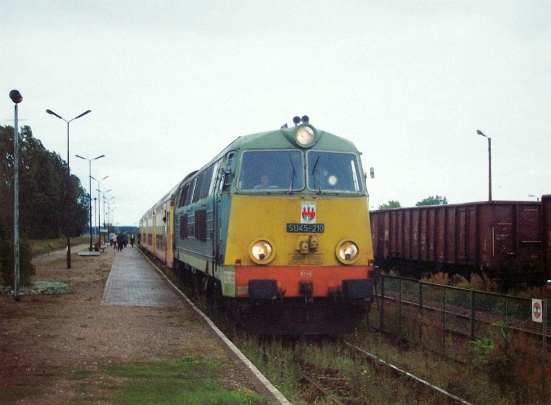 SU45-210
