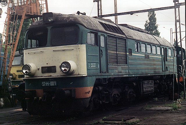 ST44-001