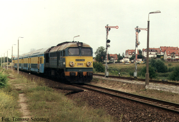 ST44-992